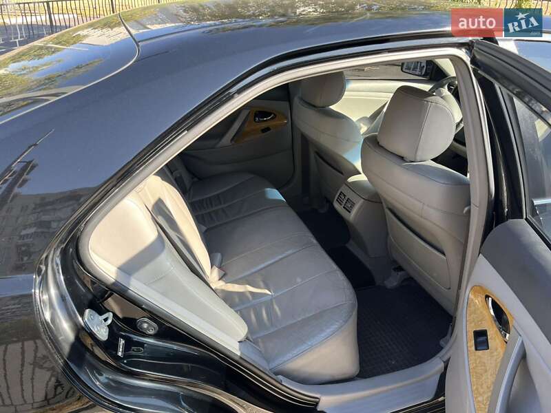 Седан Toyota Camry 2007 в Харькове