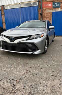 Седан Toyota Camry 2020 в Харькове