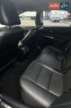 Седан Toyota Camry 2015 в 