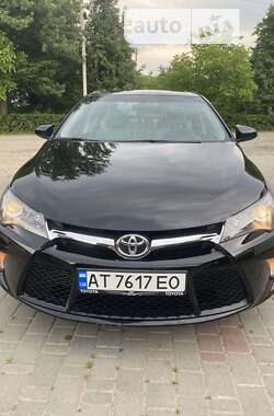 Седан Toyota Camry 2017 в Косові