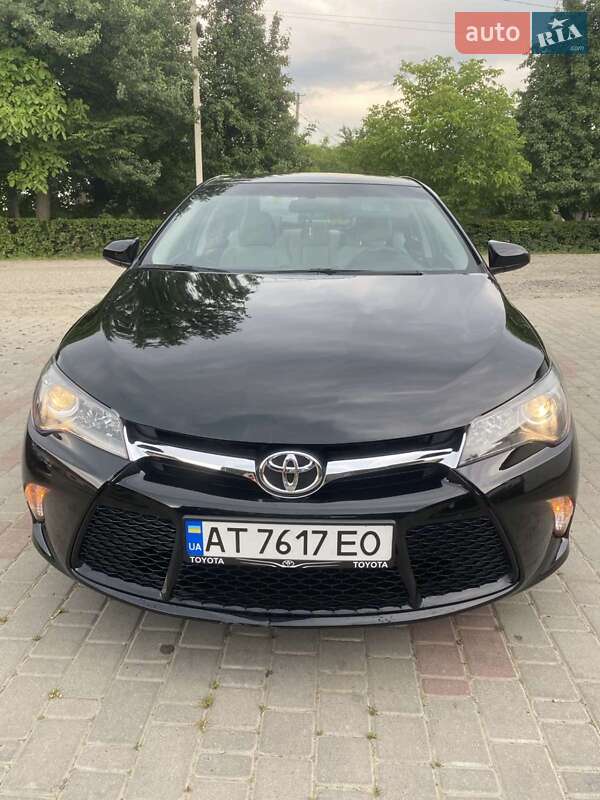 Седан Toyota Camry 2017 в Косове фото Седан Toyota Camry 2017 в Косове