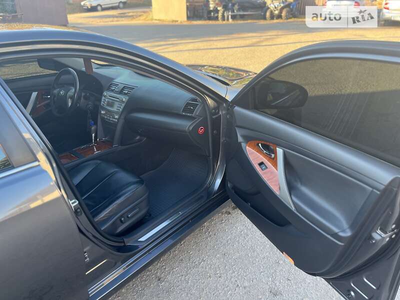 Седан Toyota Camry 2011 в Харкові