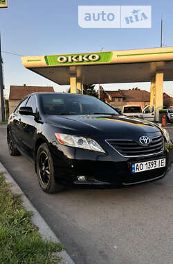 Седан Toyota Camry 2007 в Мукачевому