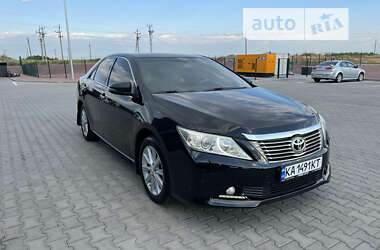 Седан Toyota Camry 2012 в Броварах