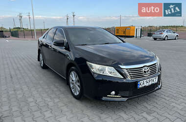 Седан Toyota Camry 2012 в Броварах