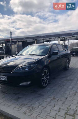 Седан Toyota Camry 2004 в Львові