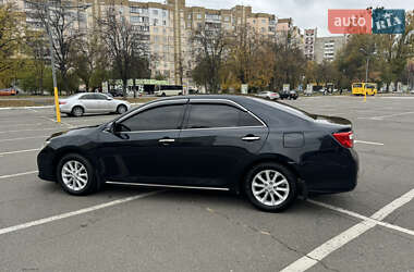 Седан Toyota Camry 2011 в Киеве