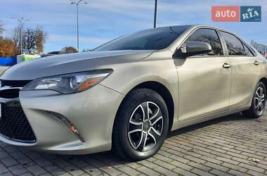 Седан Toyota Camry 2017 в Ивано-Франковске