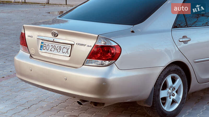 Седан Toyota Camry 2005 в Збараже