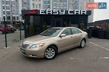 Седан Toyota Camry 2008 в Киеве