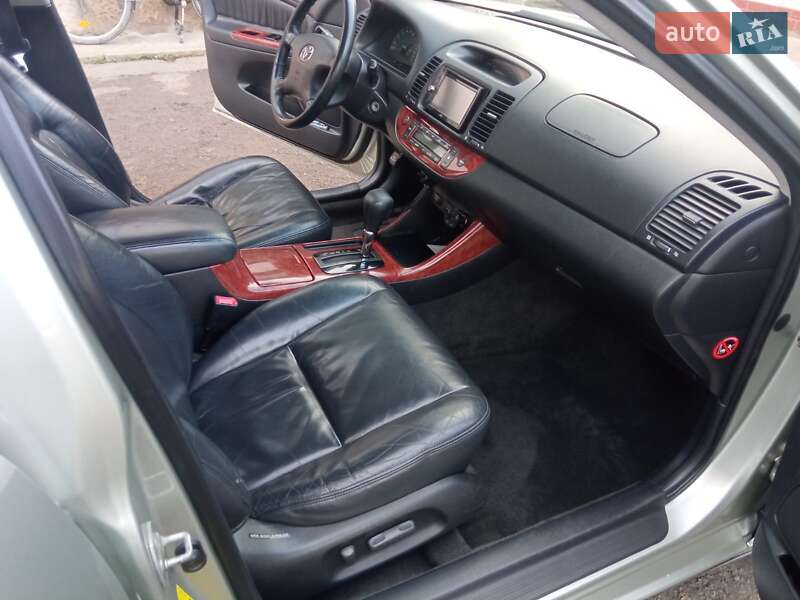 Седан Toyota Camry 2003 в Чорткові