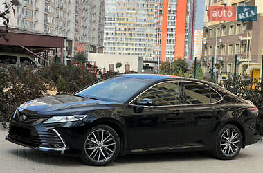 Седан Toyota Camry 2021 в Одессе