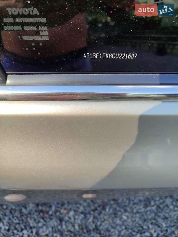 Седан Toyota Camry 2016 в Тернополі