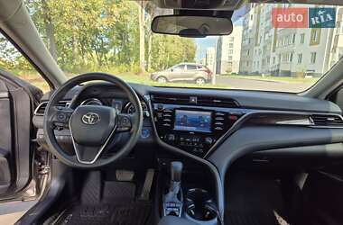 Седан Toyota Camry 2020 в Вінниці