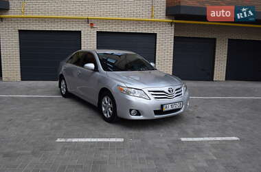 Седан Toyota Camry 2011 в Житомирі