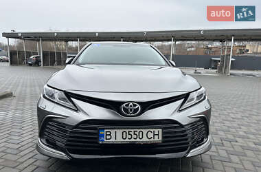 Седан Toyota Camry 2021 в Полтаве