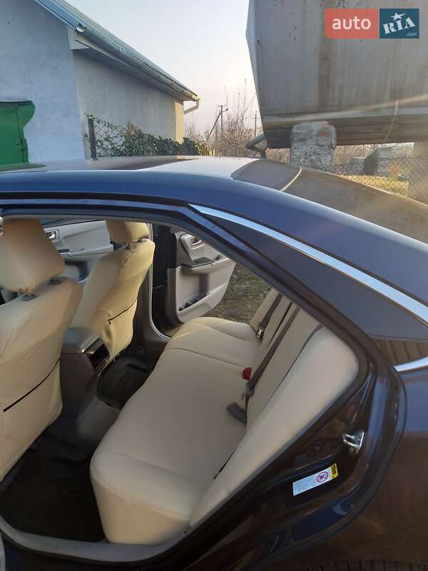 Седан Toyota Camry 2015 в Николаеве фото 15 Седан Toyota Camry 2015 в Николаеве