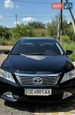 Седан Toyota Camry 2011 в Черновцах