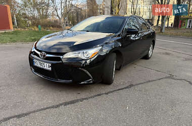 Седан Toyota Camry 2015 в Києві