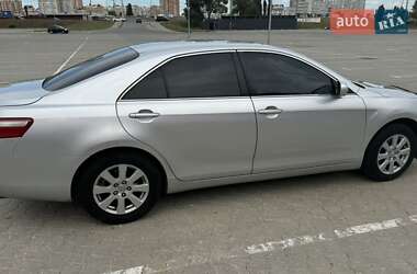 Седан Toyota Camry 2007 в Києві