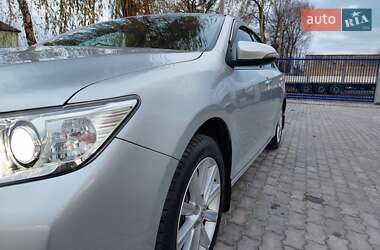 Седан Toyota Camry 2012 в Трускавце