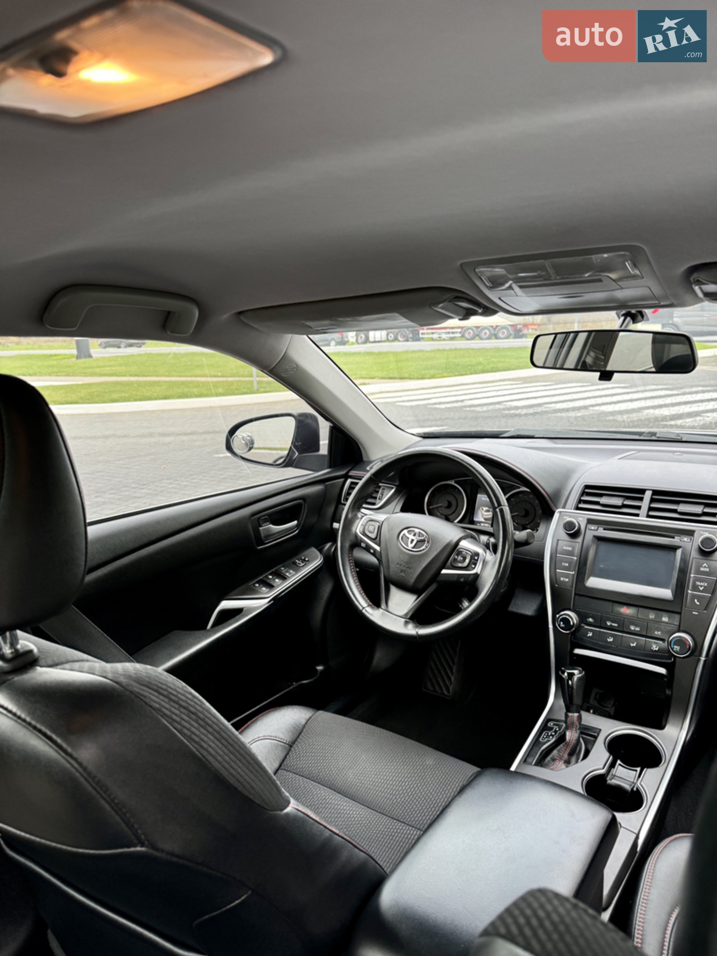 2016 Toyota Camry - мініатюра 4