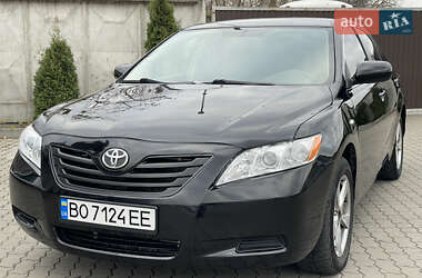 Седан Toyota Camry 2008 в Сарнах