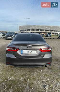 Седан Toyota Camry 2020 в Львове