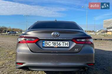 Седан Toyota Camry 2020 в Львове