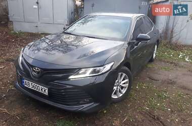 Седан Toyota Camry 2018 в Вінниці