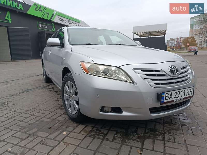 Седан Toyota Camry 2008 в Кропивницькому