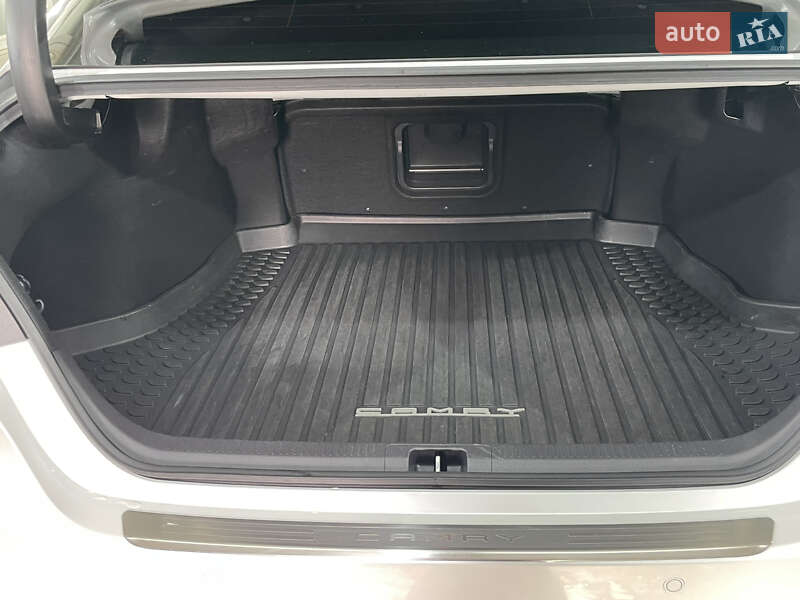 Седан Toyota Camry 2021 в Одесі