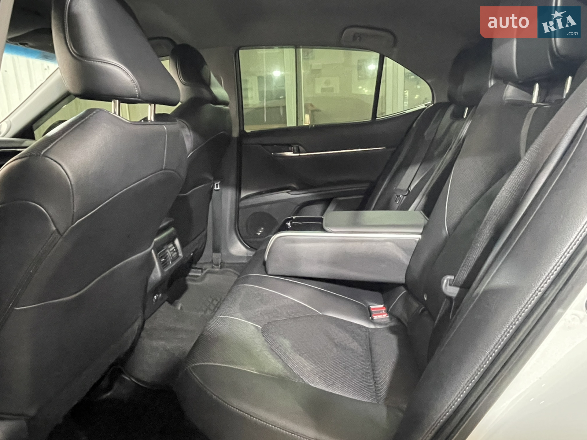2021 Toyota Camry - мініатюра 33