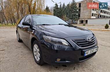 Седан Toyota Camry 2006 в Днепре