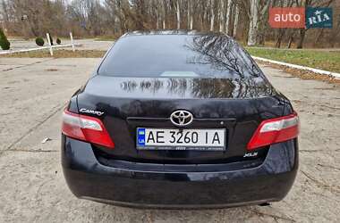 Седан Toyota Camry 2006 в Днепре