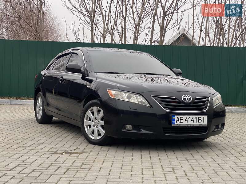 Седан Toyota Camry 2008 в Днепре