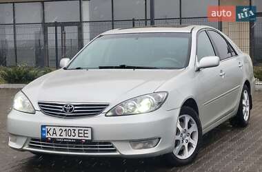 Седан Toyota Camry 2005 в Дублянах