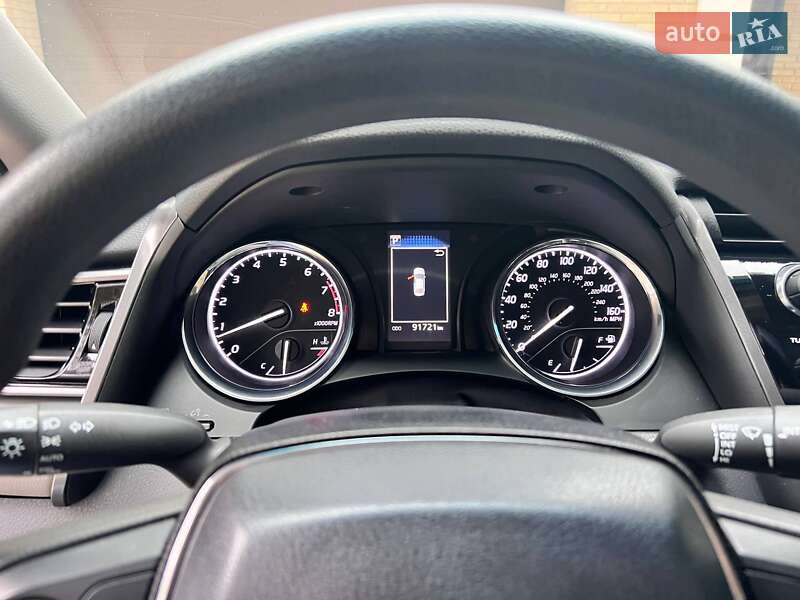 Седан Toyota Camry 2018 в Козине