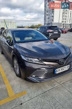 Седан Toyota Camry 2018 в Одессе