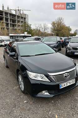 Седан Toyota Camry 2011 в Киеве