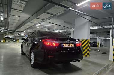 Седан Toyota Camry 2012 в Києві