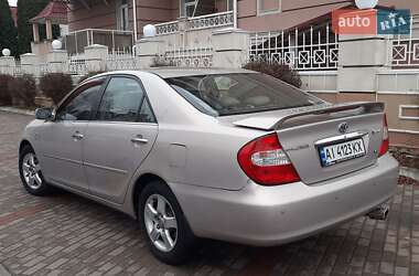 Седан Toyota Camry 2004 в Киеве