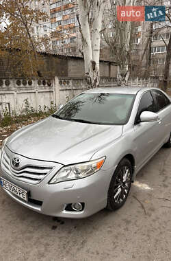 Седан Toyota Camry 2009 в Дніпрі