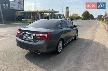 Седан Toyota Camry 2014 в Києві