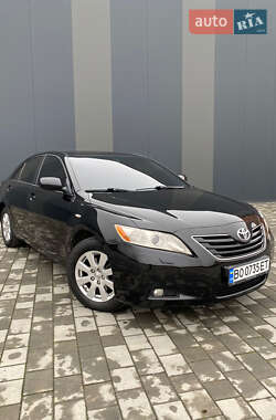 Седан Toyota Camry 2006 в Хмельницком