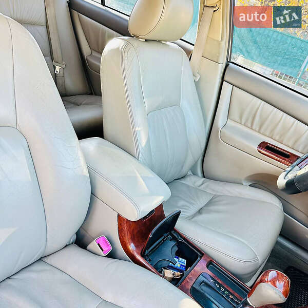 Седан Toyota Camry 2005 в Николаеве