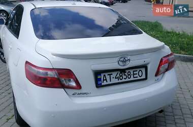 Седан Toyota Camry 2010 в Івано-Франківську