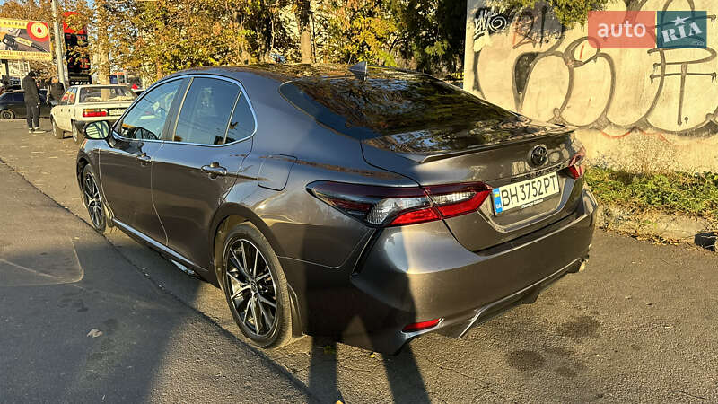 Седан Toyota Camry 2021 в Одесі