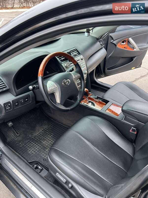 Седан Toyota Camry 2008 в Черкасах