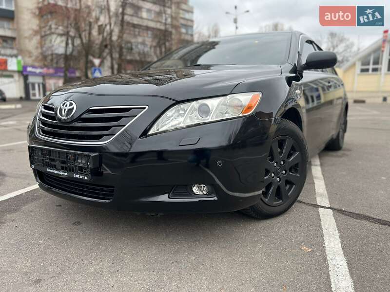 Седан Toyota Camry 2008 в Черкасах